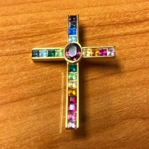 Vintage 1998 PSCO Rainbow Crystal Cross Brooch Gold Tone Religious Pin Jewelry